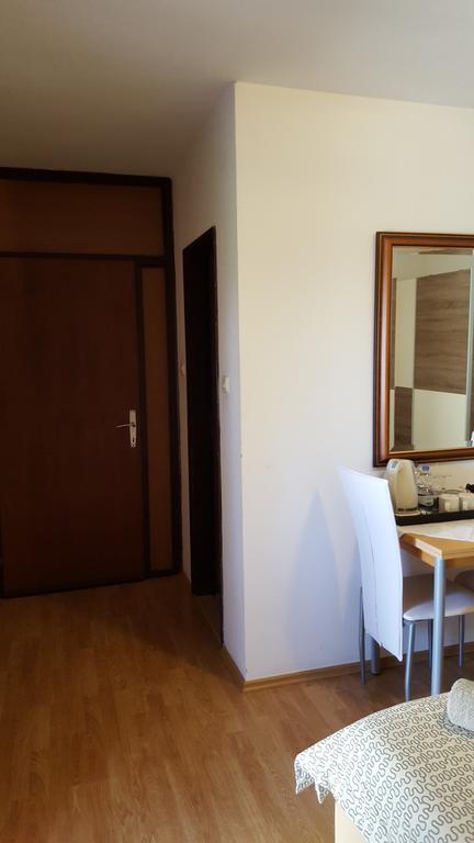 Jole Guest house